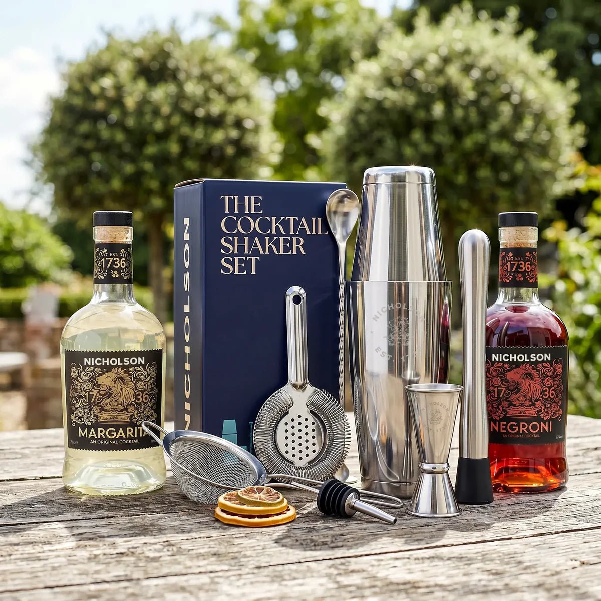 The Summer Hosting Set - Nicholson